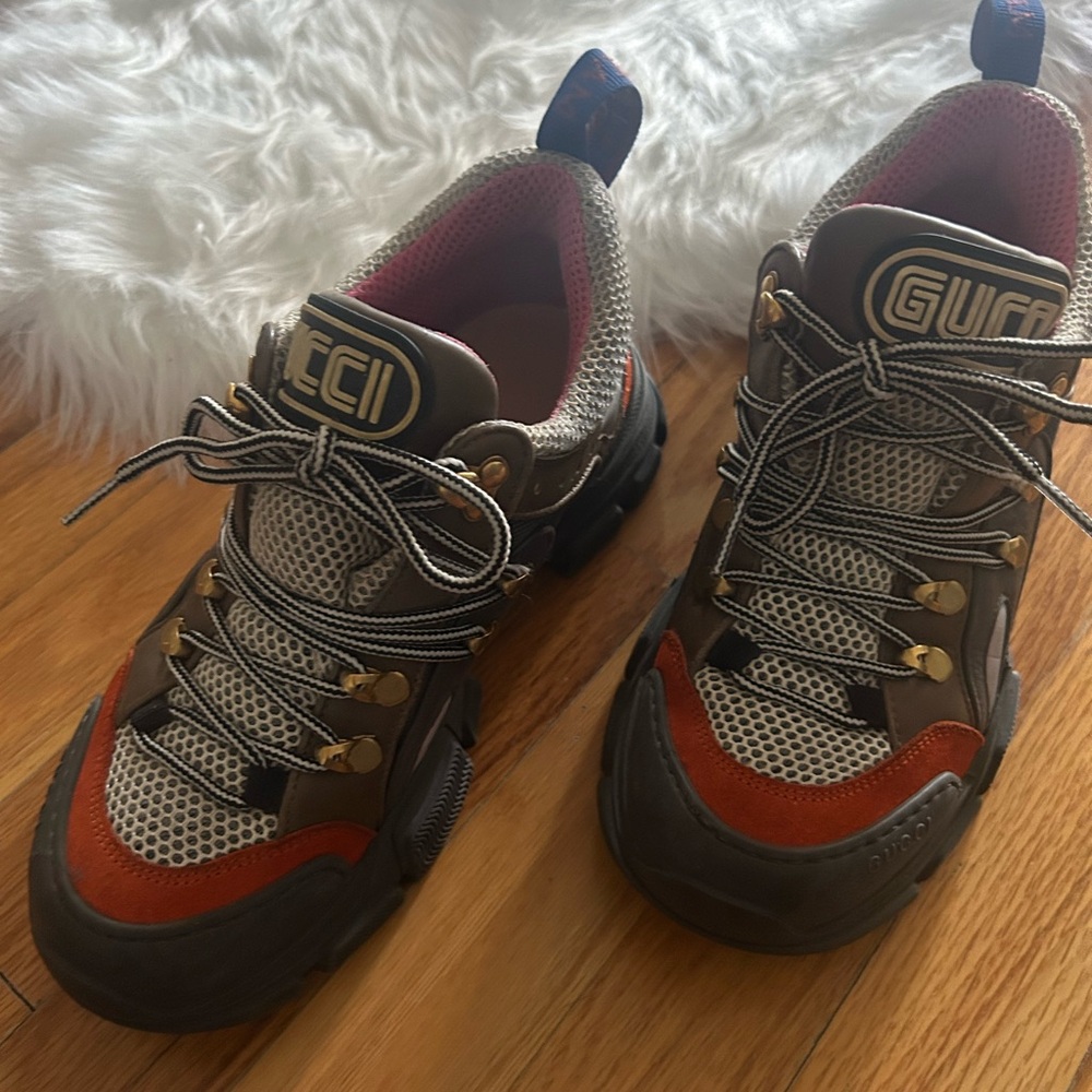 AUTHENTIC GUCCI FLASHTRAK SNEAKERS!!